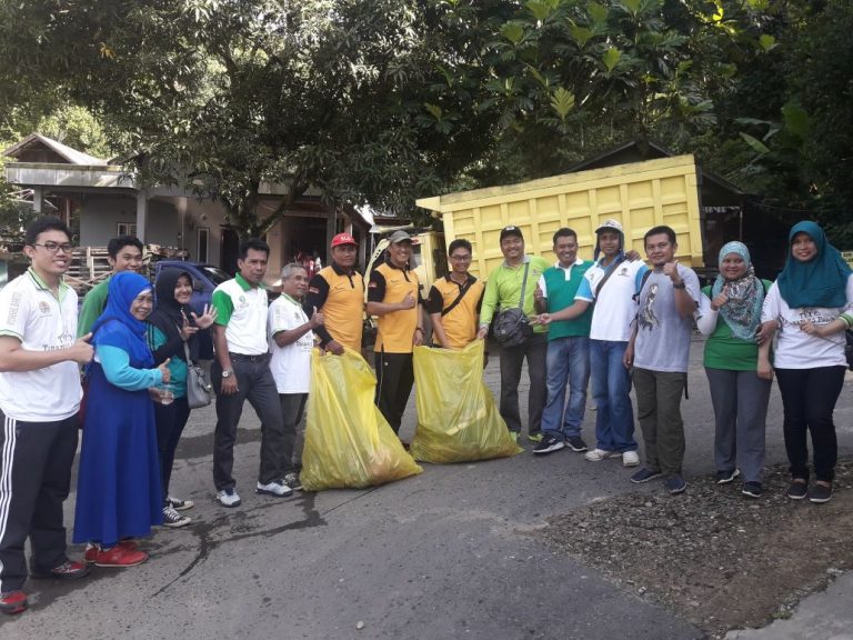 Senam Gabungan Sekaligus “Babarasih Sampah”