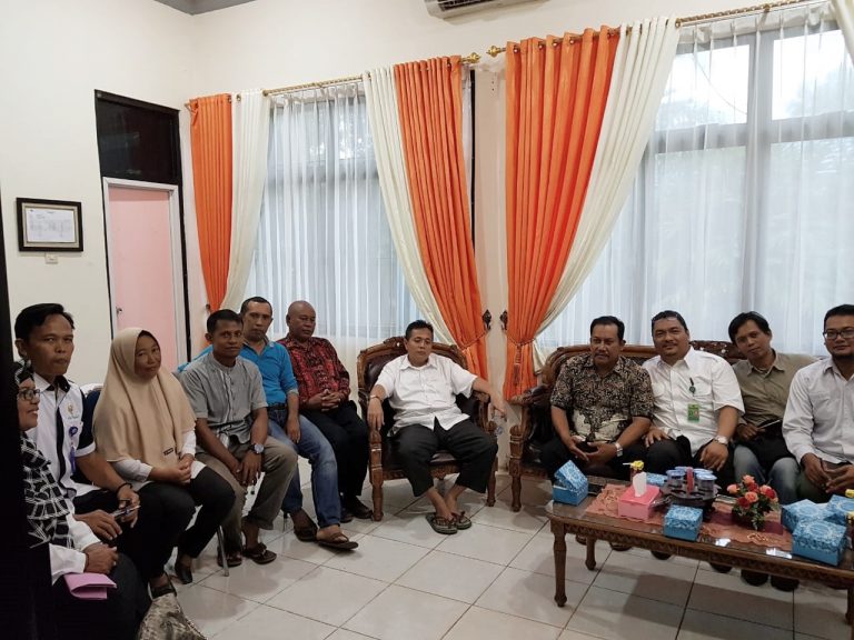 Sinergi BKSDA Kalsel, Pemda Tala dan Masyarakat Menjadikan Pantai Batakan Indah Nan Berkah