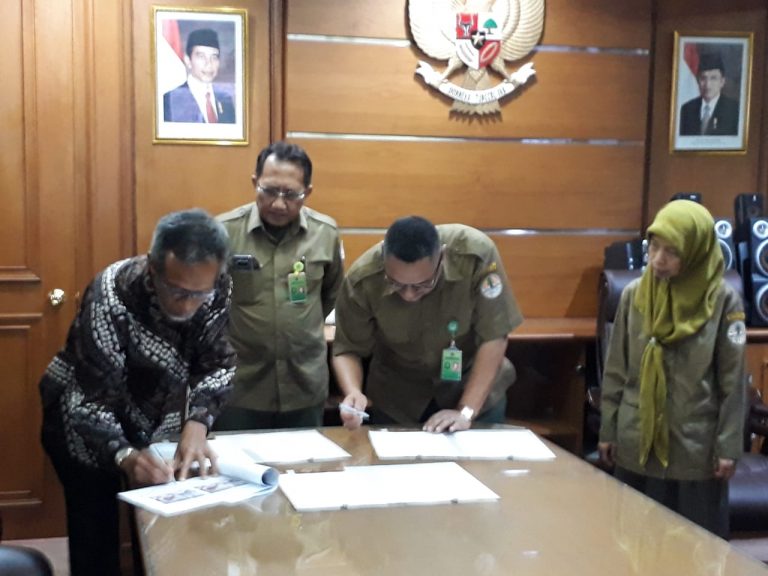 Penandatanganan Perjanjian Kerja Sama antara BKSDA Kalsel dengan PT. Adaro Indonesia